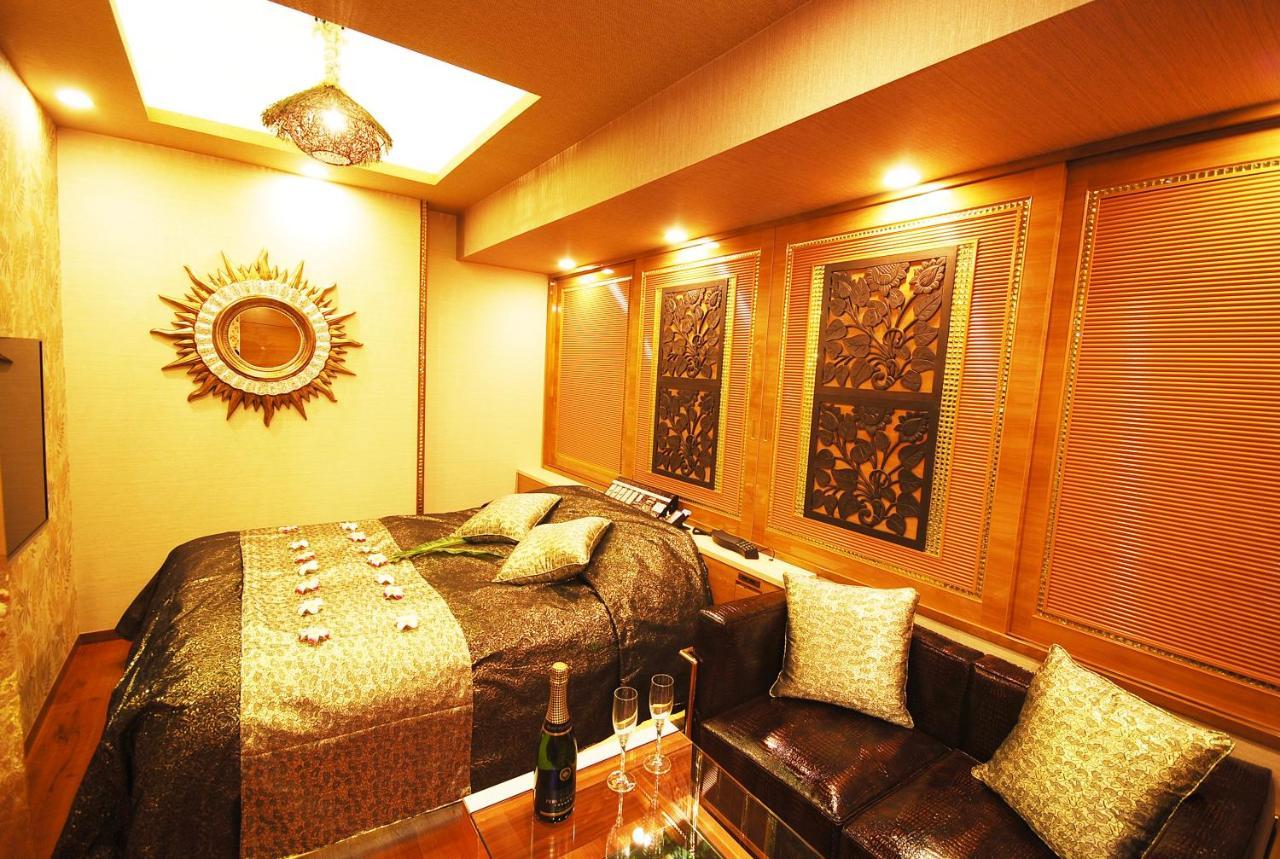 Hotel Sara Kinshicho (Adults Only) Tokyo Exterior photo